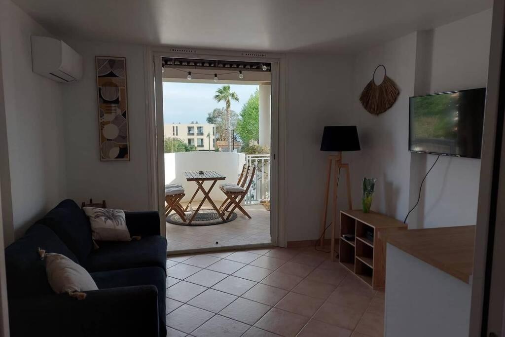 Magnifique Studio A 50M De La Plage De Cavaliere - Studio Tamarindo เลอลาวองดูว์ ภายนอก รูปภาพ